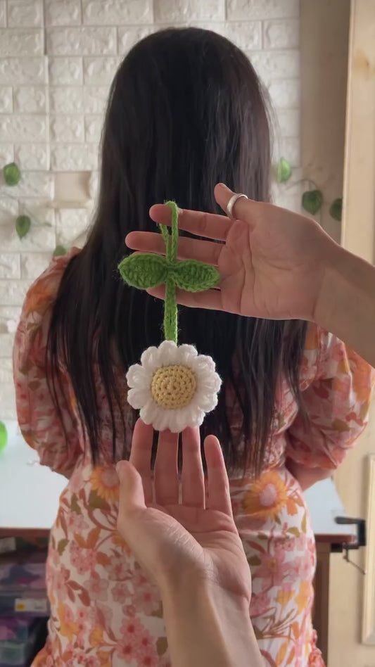 Daisy Bloom Hair Tie